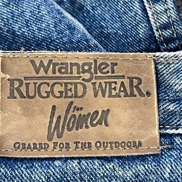 NWT - Wrangler - Rugged Wear - Relaxed Fit Jeans - Picture 5 of 7